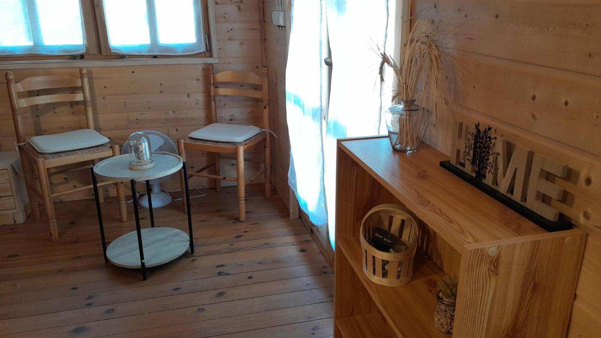 Tourves La Cabane En Bois מראה חיצוני תמונה