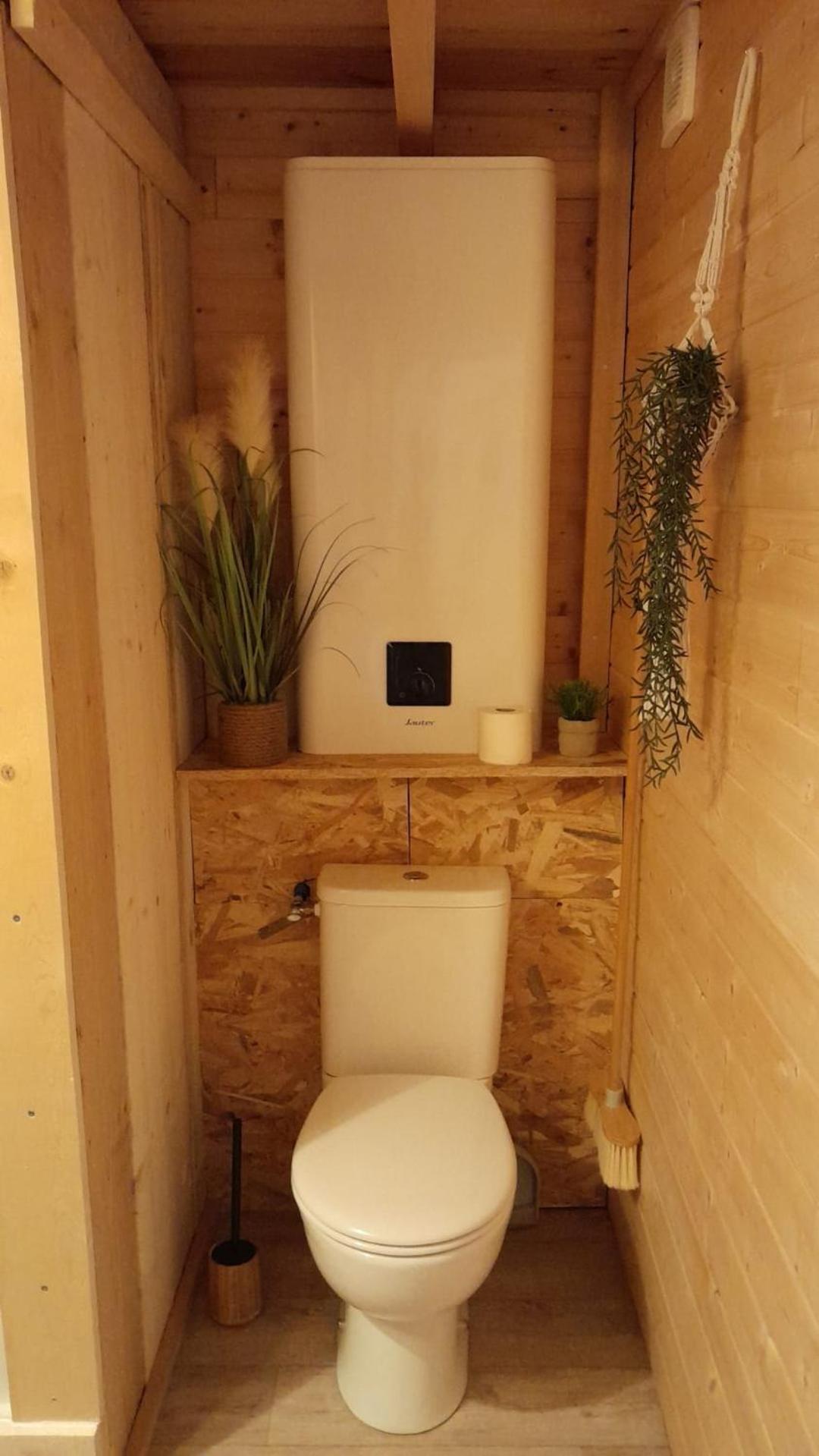 Tourves La Cabane En Bois מראה חיצוני תמונה
