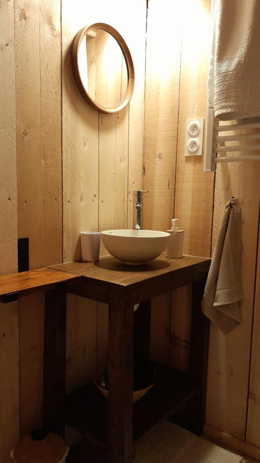 Tourves La Cabane En Bois מראה חיצוני תמונה